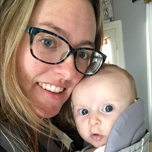 Meet your Posher, Caitlin