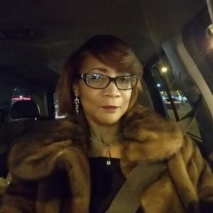 Meet your Posher, Felicia