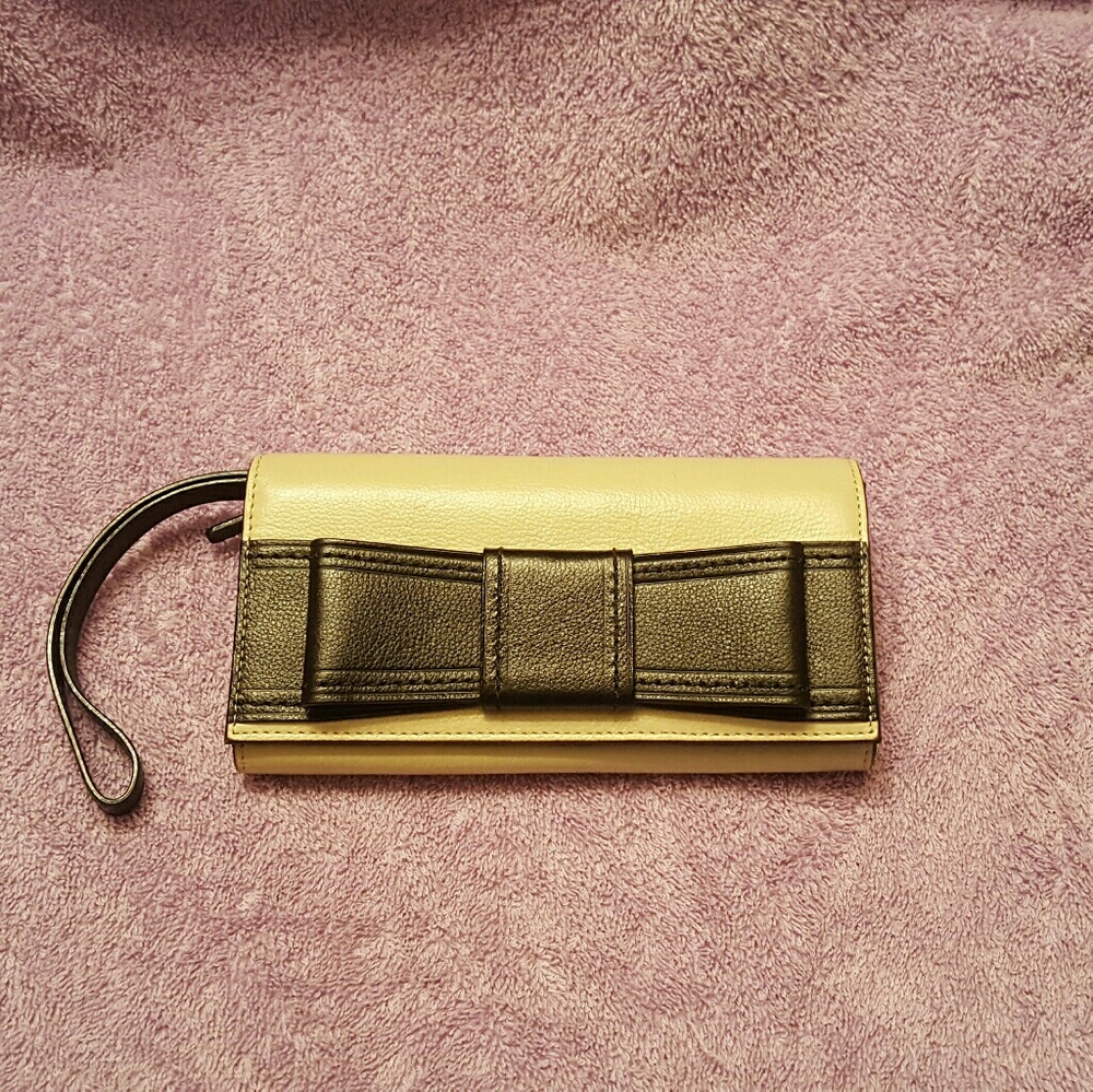 Kate Spade Wristlet with Bow