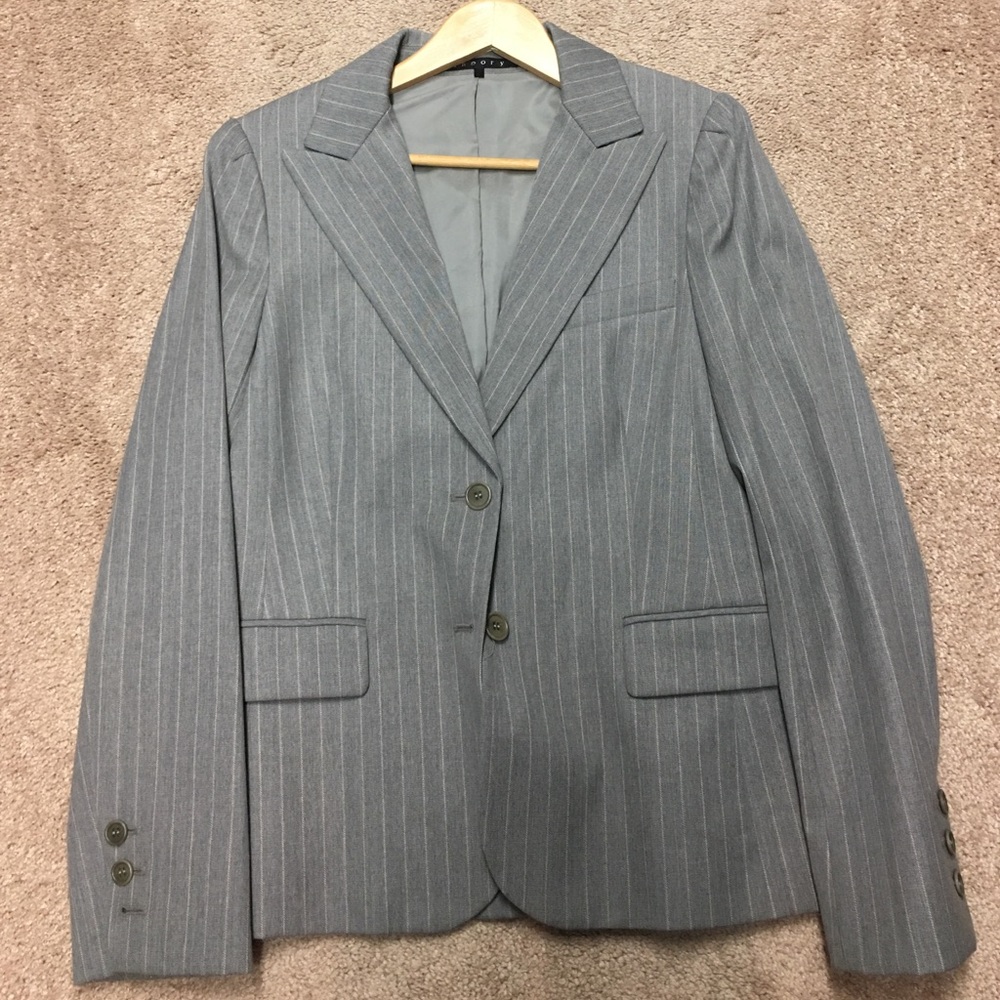 Theory gray & white pinstripe blazer