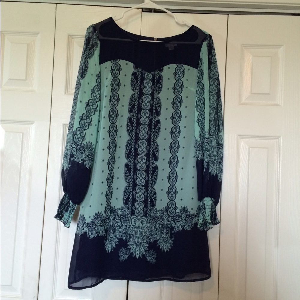 Adorable shift dress!