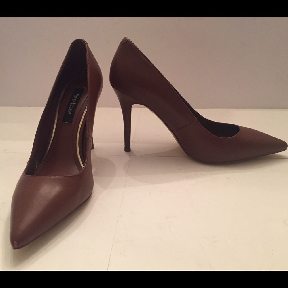 White House Black Market elegant leather heels