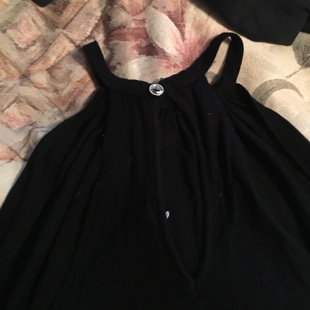 Cute black top - Picture 3 of 3
