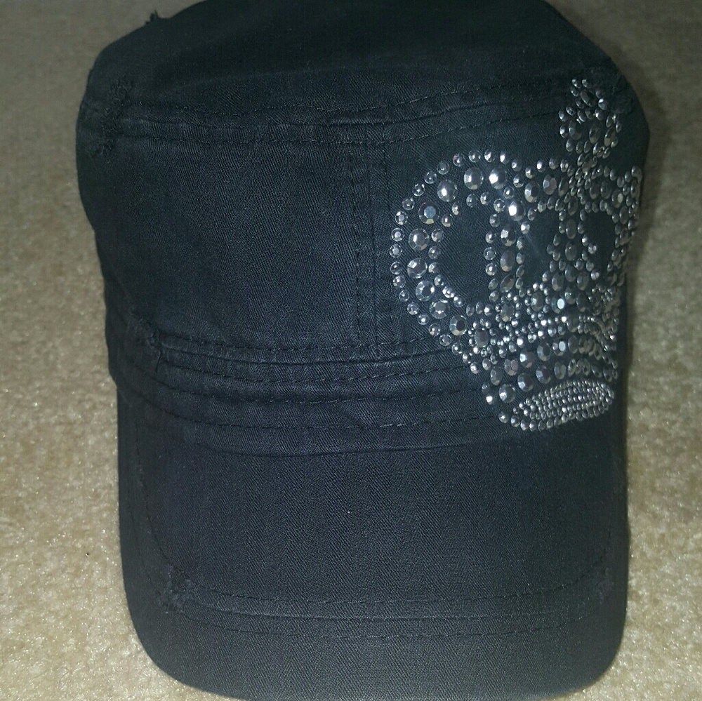 Nwot, Distressed "Queen With Bling" Hat