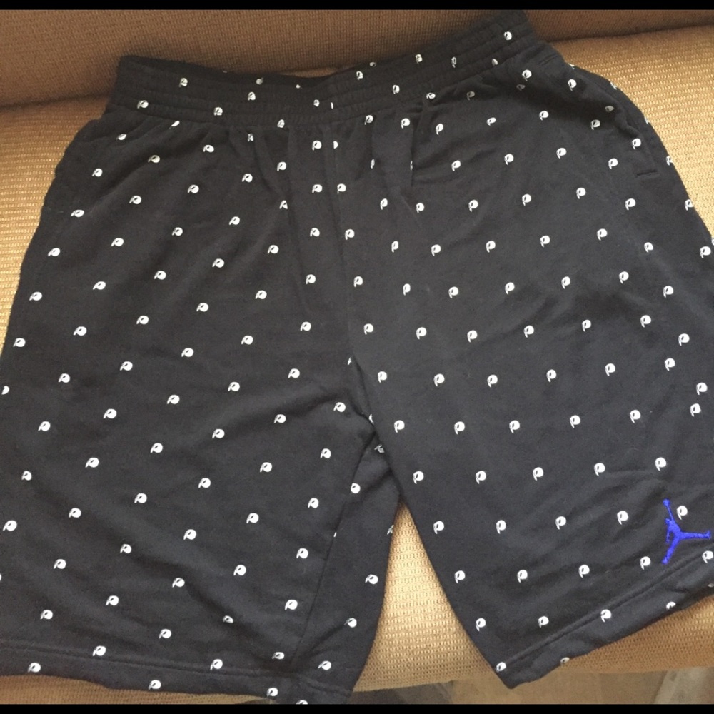MENS NIKE JORDAN SHORTS
