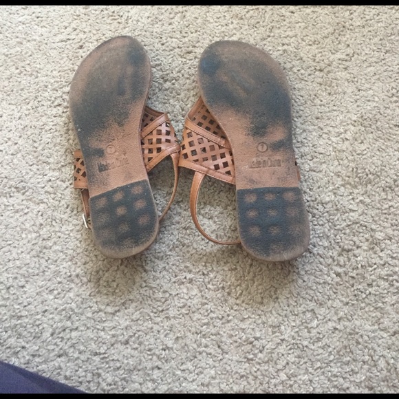 Sandals - Picture 3 of 4