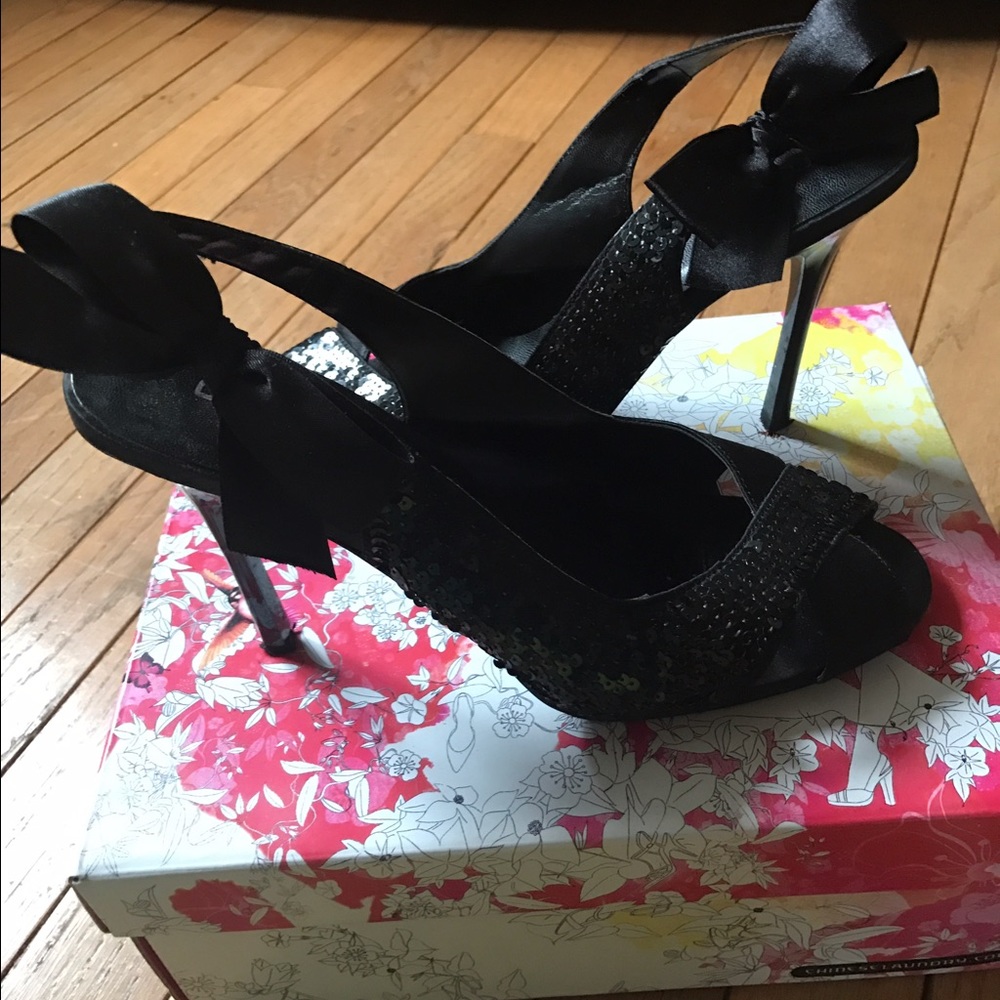 Bakers Black sequence heels.