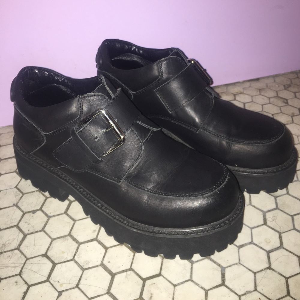 UNIF Cass shoe