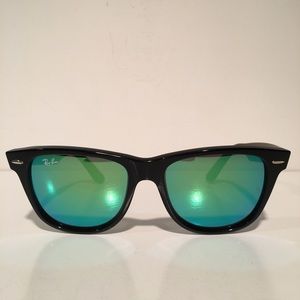 Ray-Ban Black, Green Mirror Wayfarer Sunglasses Ray-Ban Black, Green Mirror Wayfarer Sunglasses
