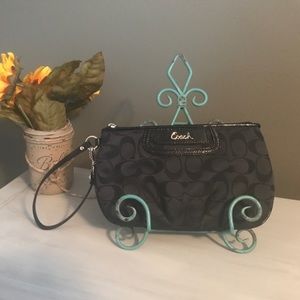 NWT Coach wristlet