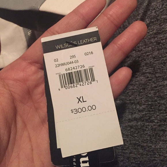 Leather jacket - Picture 4 of 4