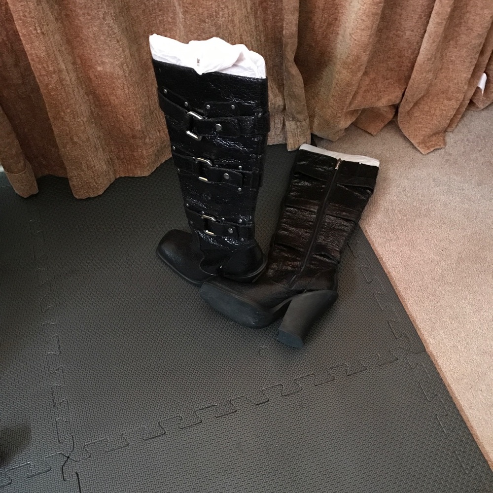 Colin Stuart - image 1