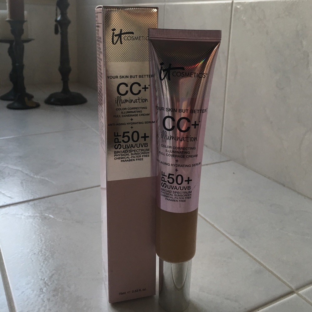 It Cosmetics CC Illumination Cream.