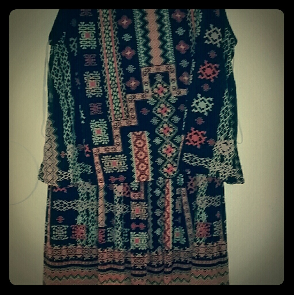 Sleeveless pink/black/white dress