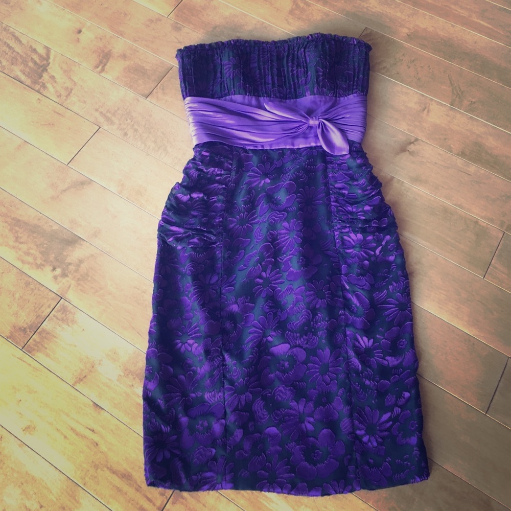HOST PICK!! Betsey Johnson evening dress