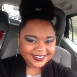 Meet your Posher, Chloe