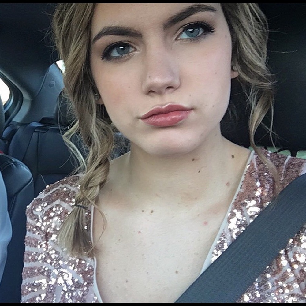 Meet your Posher, Raven