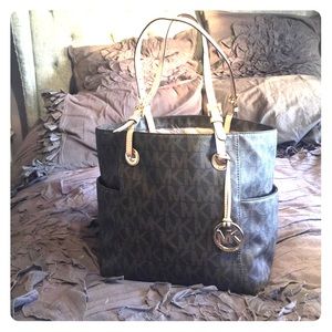 Michael Kors Jet Set Large logo bag
