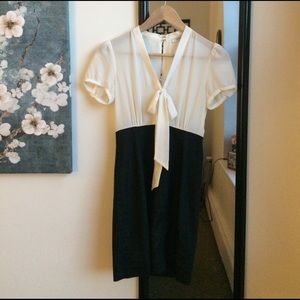 Pencil dress V neck,