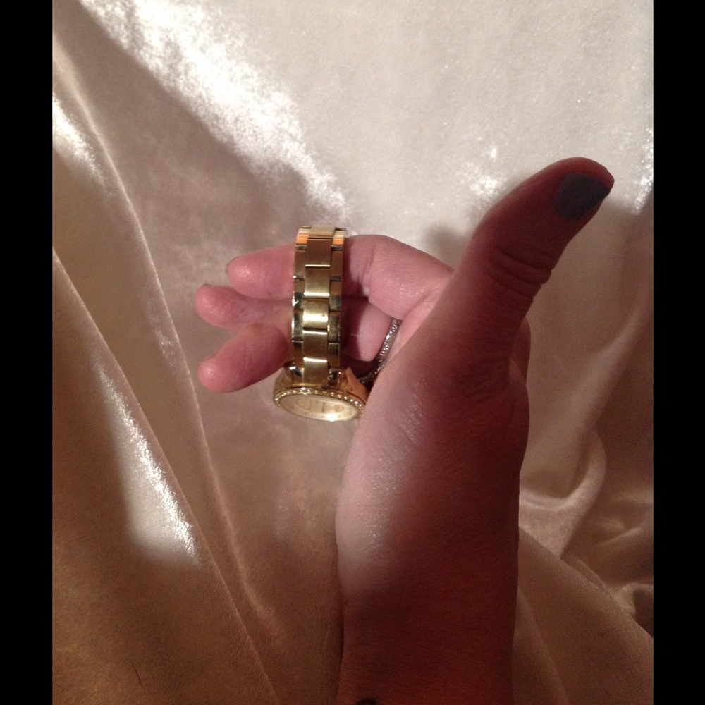 Watch - Picture 2 of 2