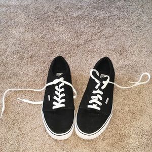 Men's Vans worn once excellent condition!!!!
