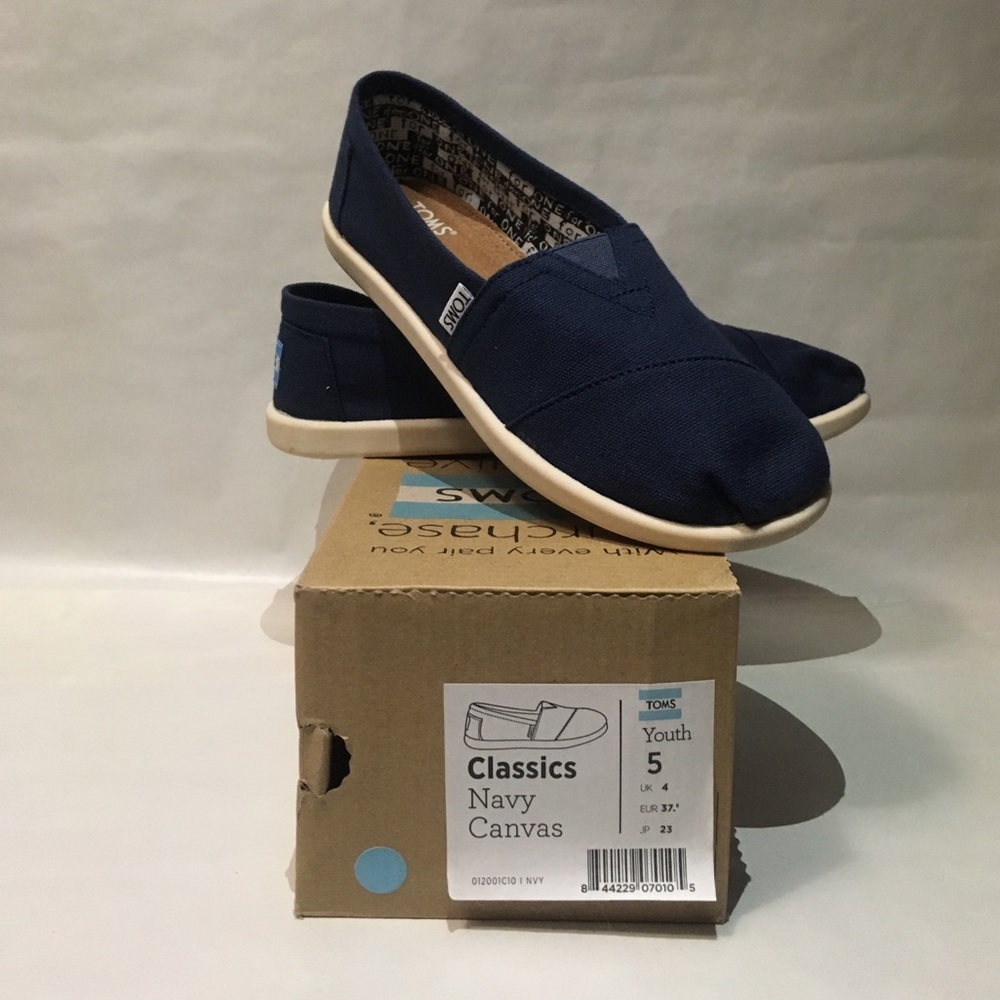 TOMS Navy Canvas Classics (Youth 5)