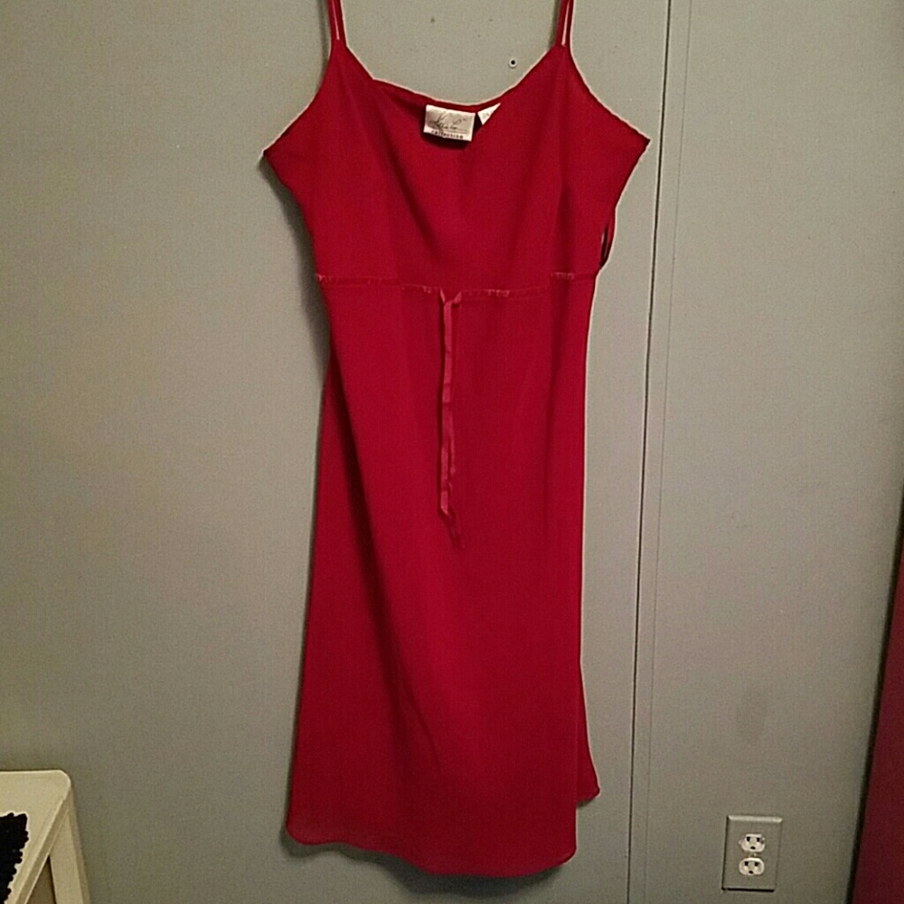 Simple and casual dress.