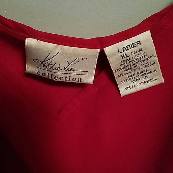 Simple and casual dress. - Picture 2 of 2