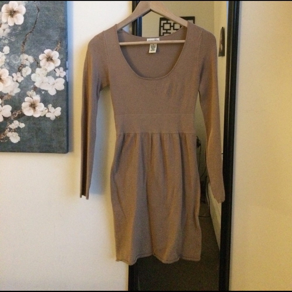 Brown long sleeve dress