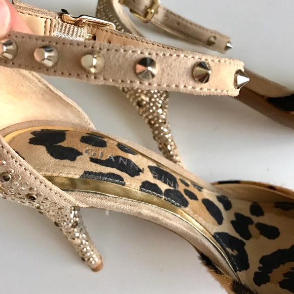 SOLD Gianni Bini Cheetah Print Stilettos - Picture 4 of 6