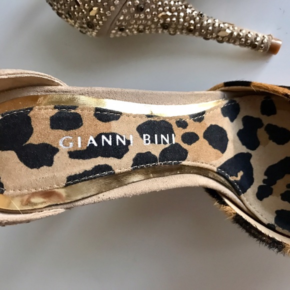 SOLD Gianni Bini Cheetah Print Stilettos - Picture 5 of 6