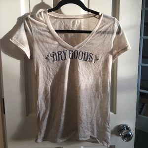 Dry Goods V Neck Cream Tee M
