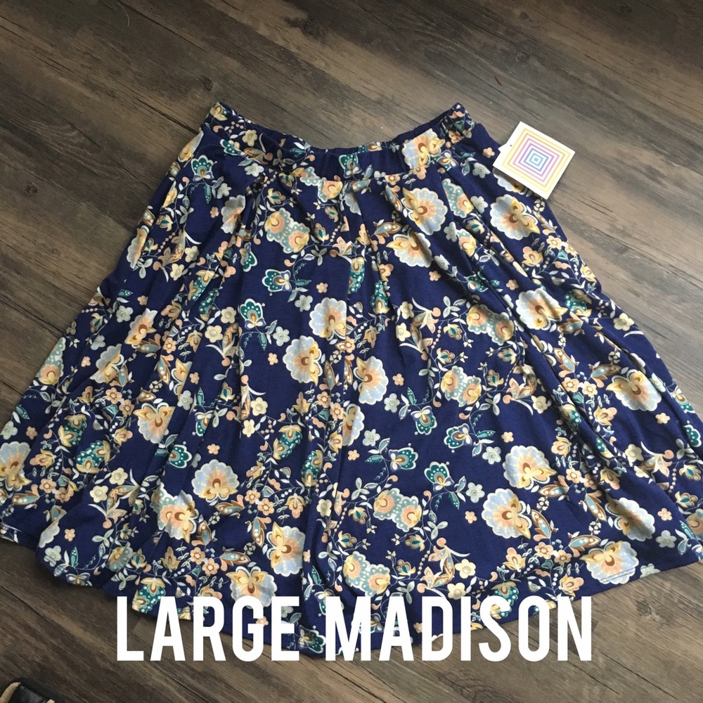 NWT Large Lularoe Madison Skirt