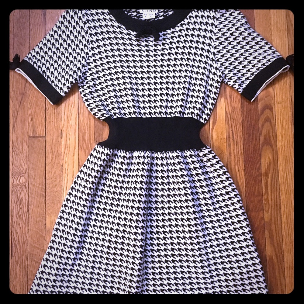 New retro mini sweater dress
