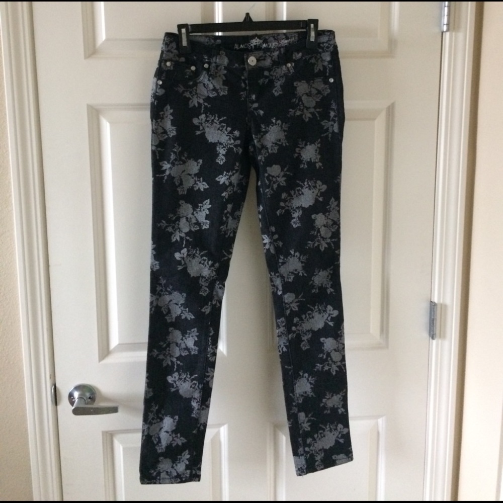 Women's Floral Jeans