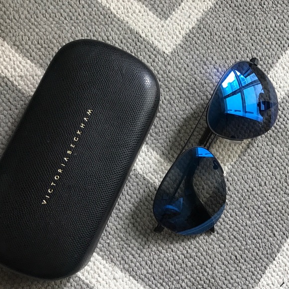 Victoria Beckham Accessories - Victoria Beckham sunglasses Victoria Beckham Accessories - Victoria Beckham sunglasses