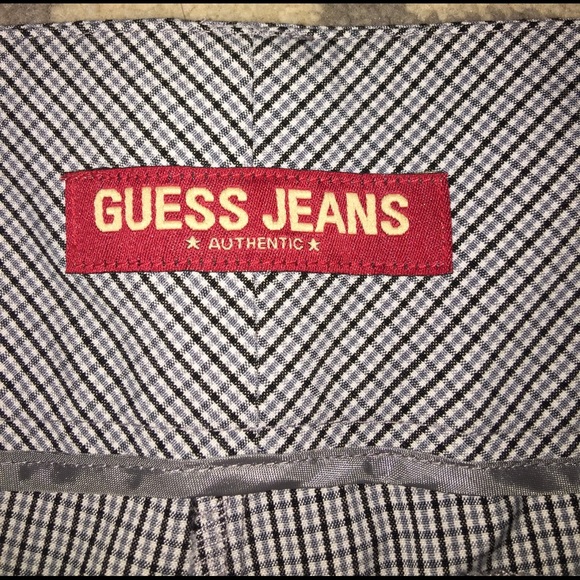 Guess Shorts - Picture 5 of 5