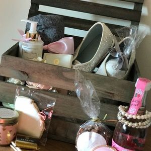 Meet your Posher, Caroline