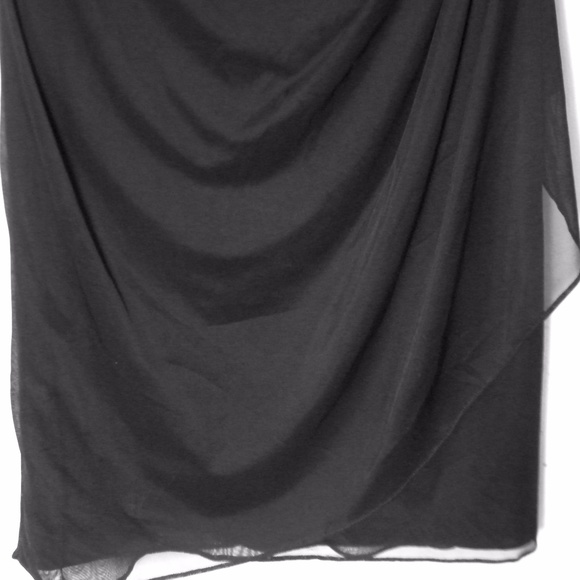 Black Sleeveless Lace-yoke Ruched Sheath Dress - Picture 8 of 8