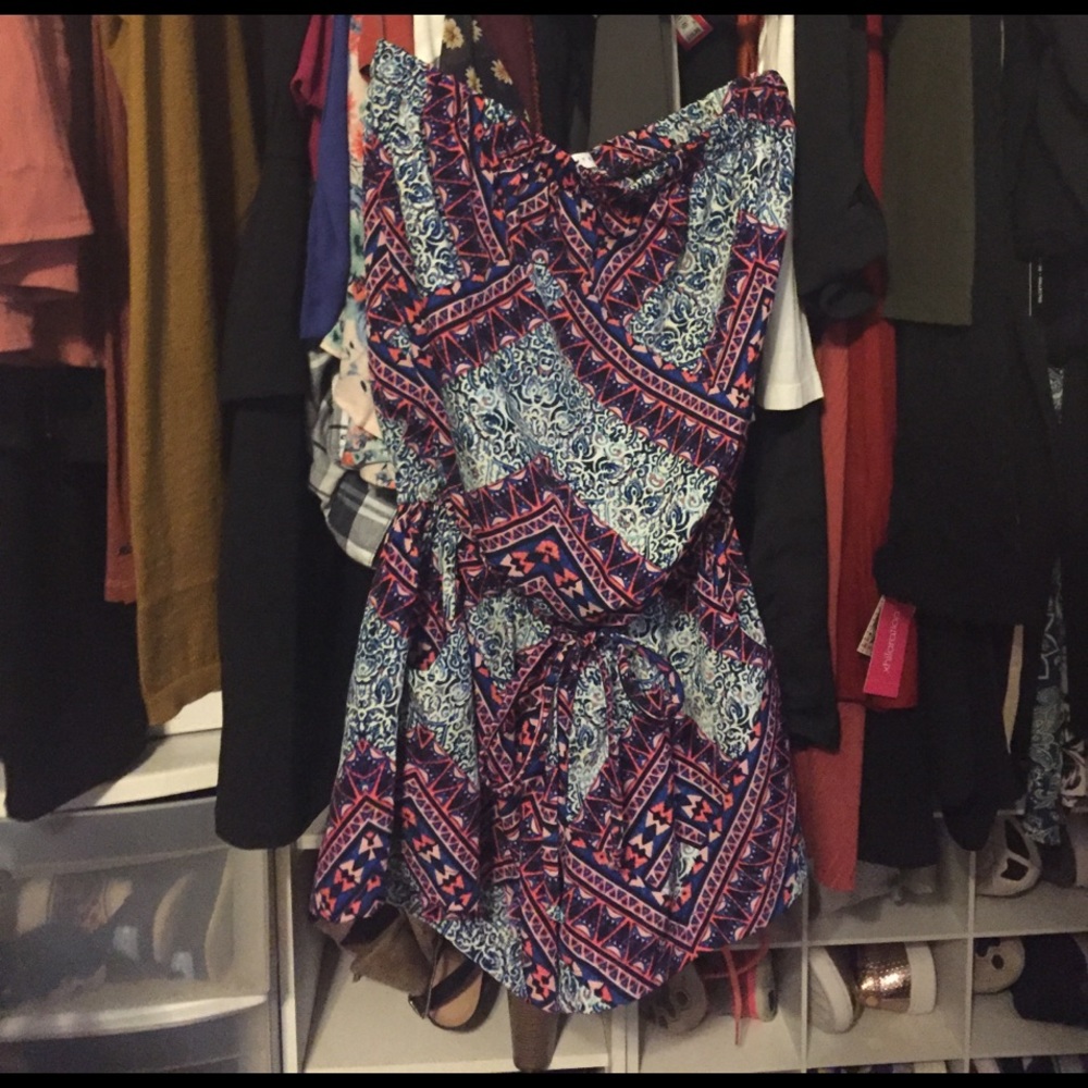 Strapless cute romper