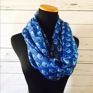Infinity owl scarf