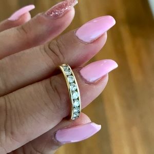 Genuine diamond ring