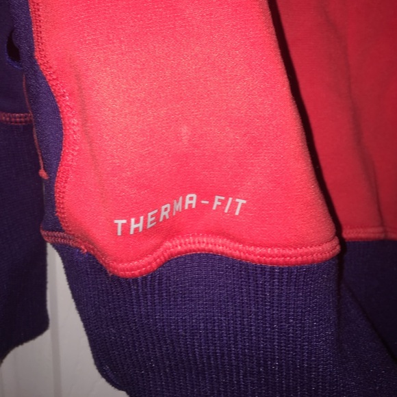Women's Small Therma Fit Hoodie - Picture 3 of 4