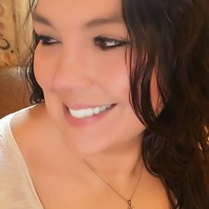 Meet your Posher, Leeann