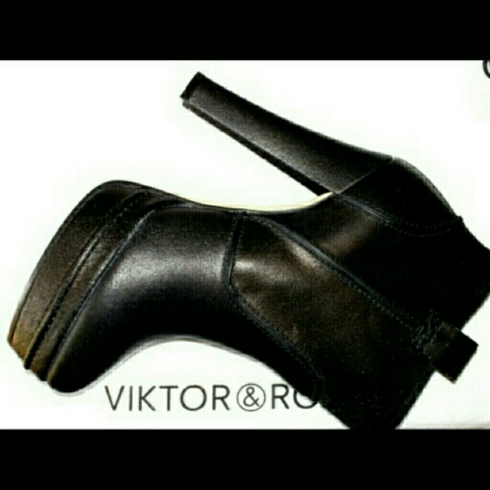 STUNNING Viktor & Rolf Stacked Leather Booties