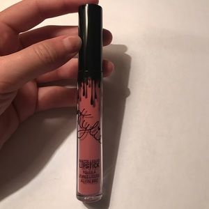 Kylie Cosmetics Posie K Matte Liquid Lipstick