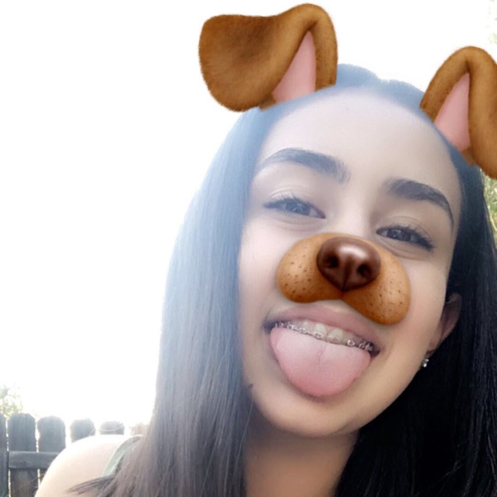 Meet your Posher, Mia