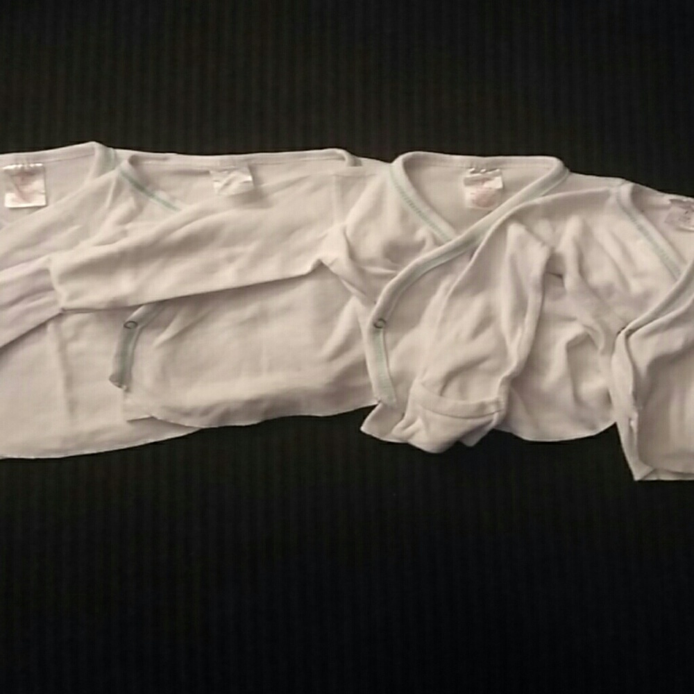 Four MEDLINE long sleeve shirts six months size 2