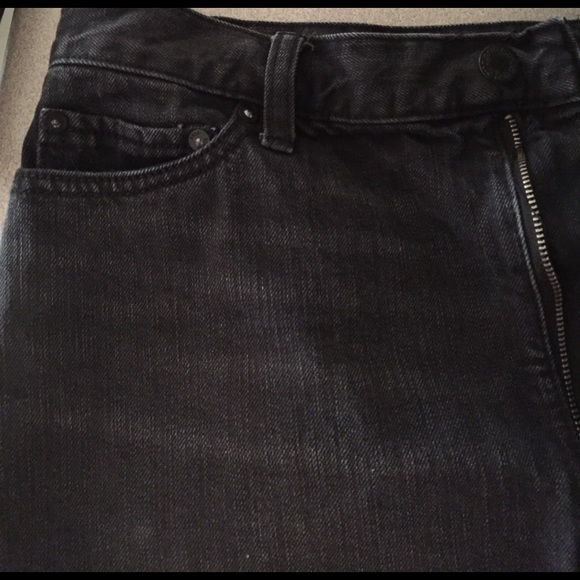 FREE PEOPLE NEVER WORN JEAN SKIRT - Picture 2 of 3