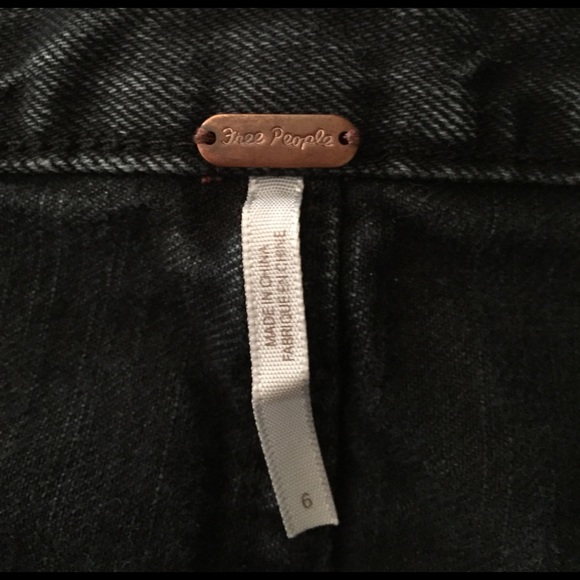 FREE PEOPLE NEVER WORN JEAN SKIRT - Picture 3 of 3